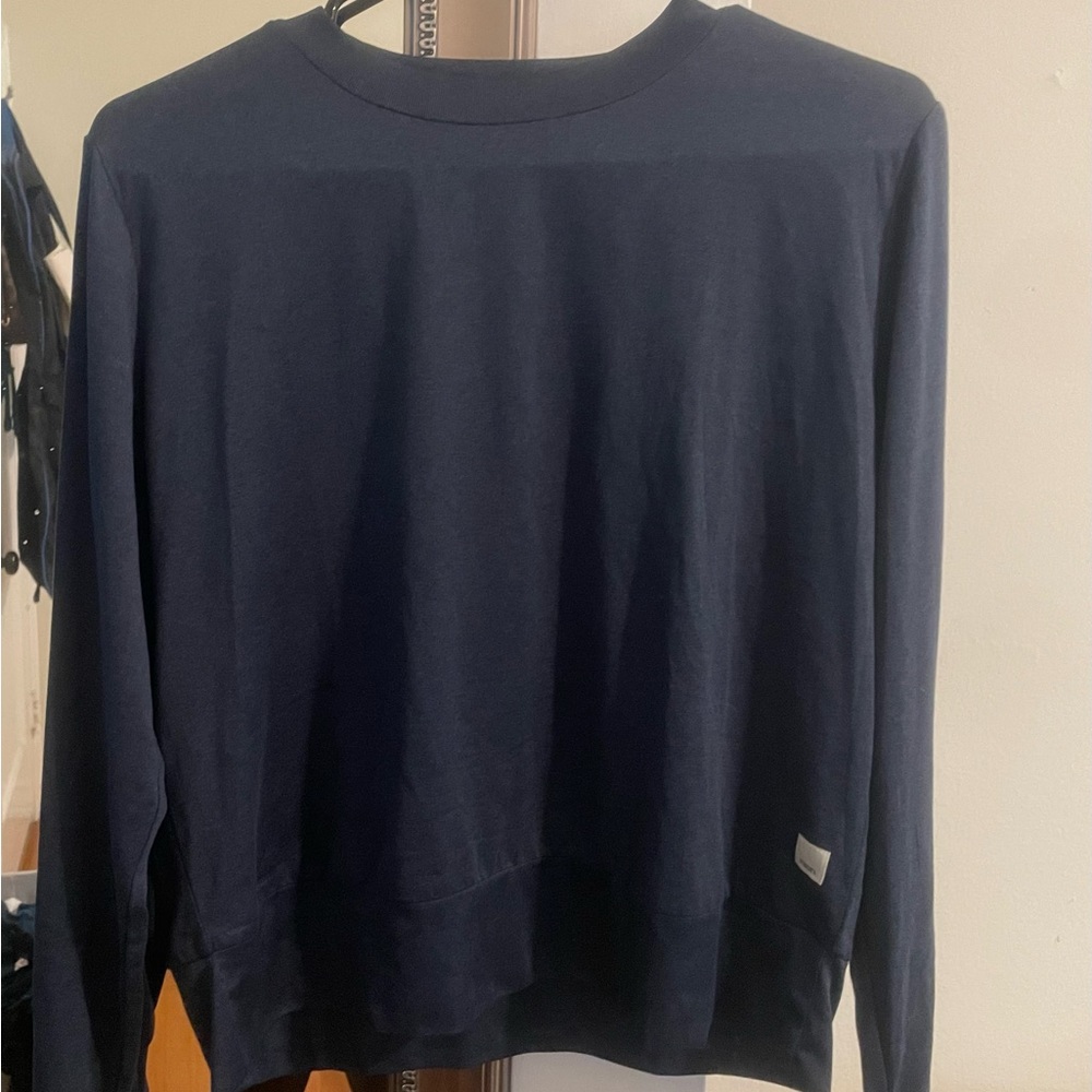 Navy Vuori daydream crew